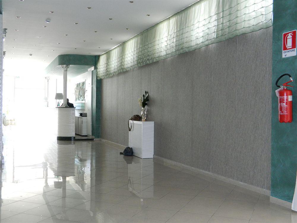 Hotel Inn Giardini Naxos Bagian luar foto