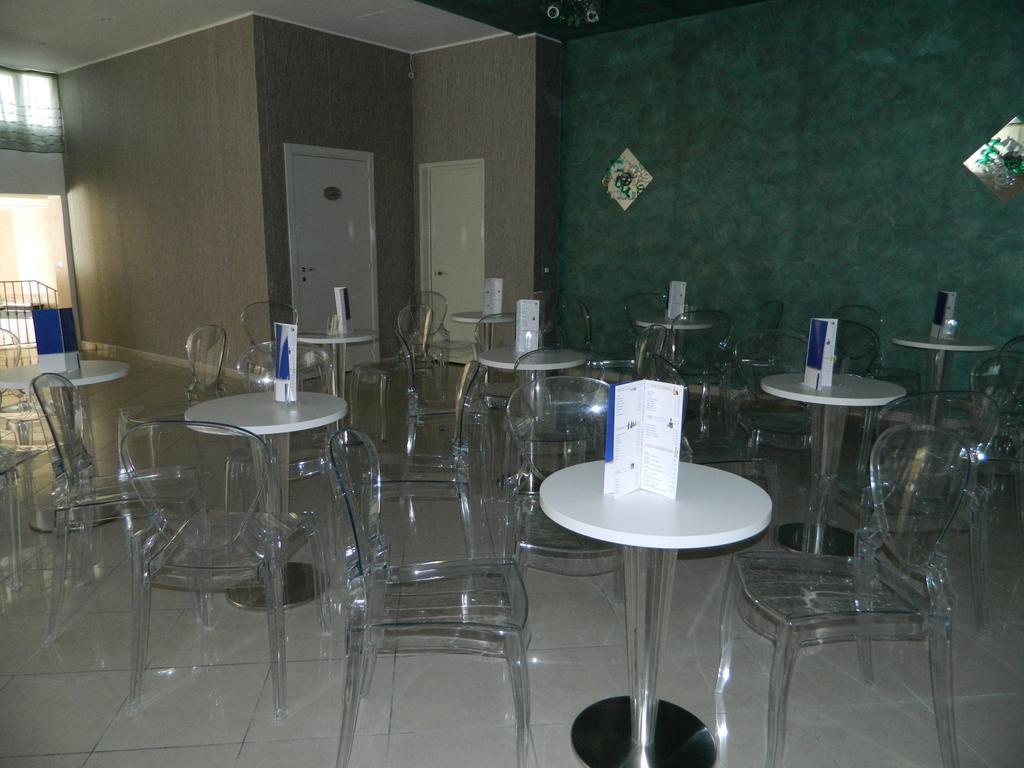 Hotel Inn Giardini Naxos Bagian luar foto