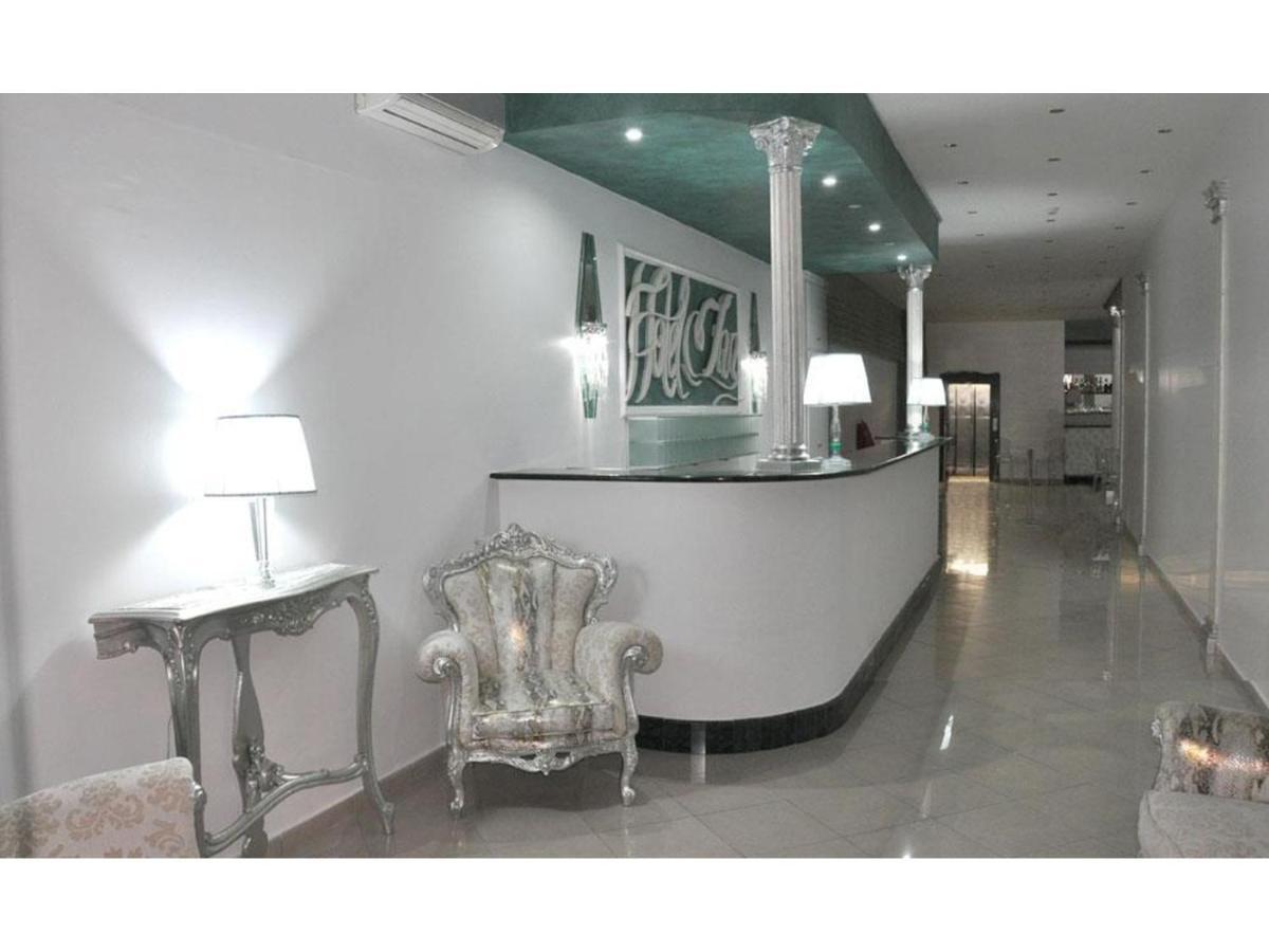 Hotel Inn Giardini Naxos Bagian luar foto